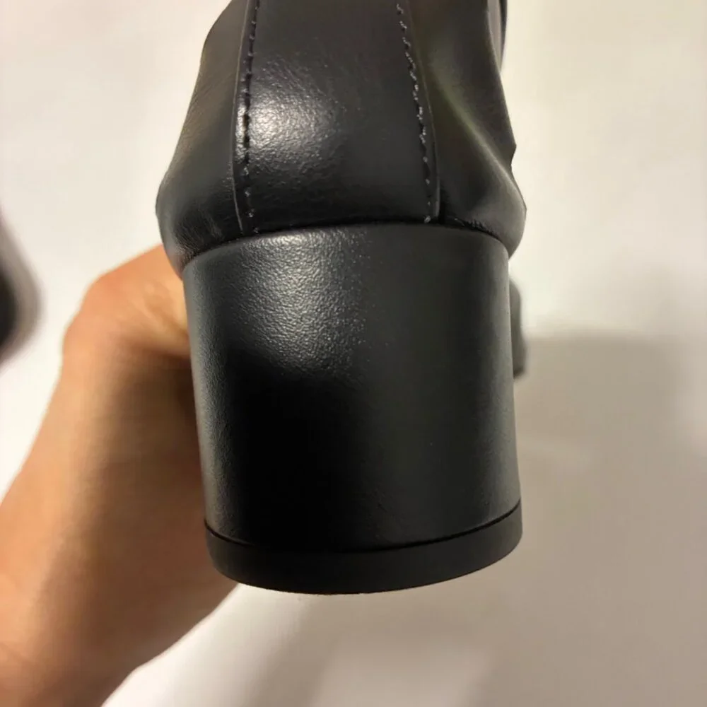 Dear Frances 37 Balla Pump Black Patent Leather with Perforations - Picture 7 of 8
